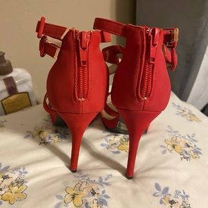 Red heels size 6